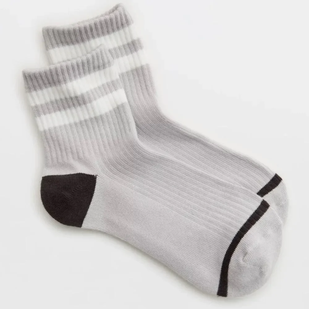 OFFLINE Radiance Striped Quarter Taupe White Brown Cotton Socks
